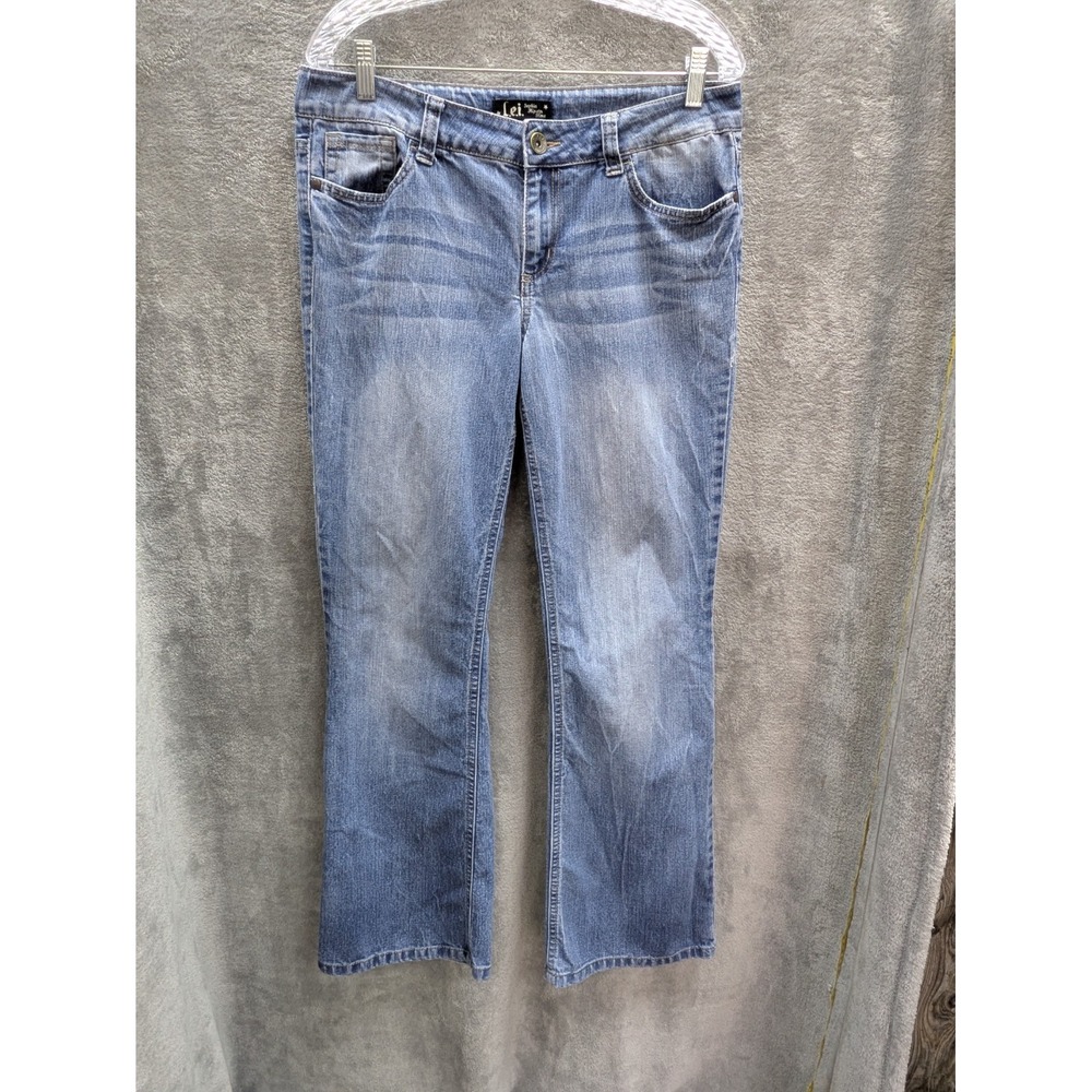 LEI Jeans Juniors 11 Sophia Hipster Flare Casual‎
